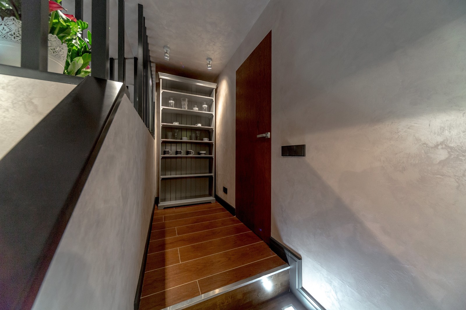 Шелковистая декоративная краска Umana Seta итальянской фабрики LOGGIA ❤