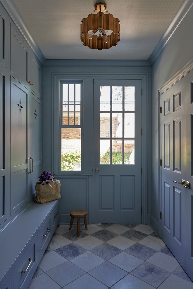 Pillement House - Farmhouse - Entry - Chicago - by Laura Design Company ...