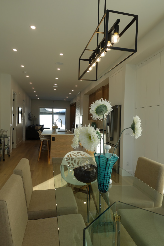 Home design - transitional home design idea in Calgary