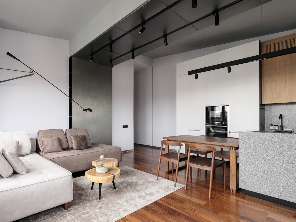 Модная квартира с балками на потолке