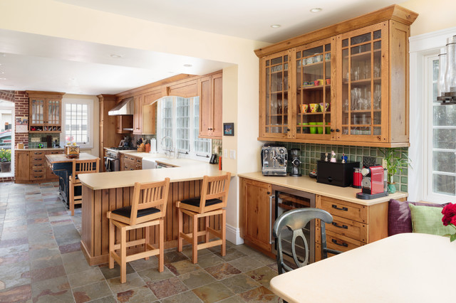 CustomWorks Contracting, LLC american-traditional-kitchen