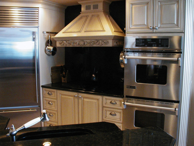 Kitchen Cabinets traditional-kitchen