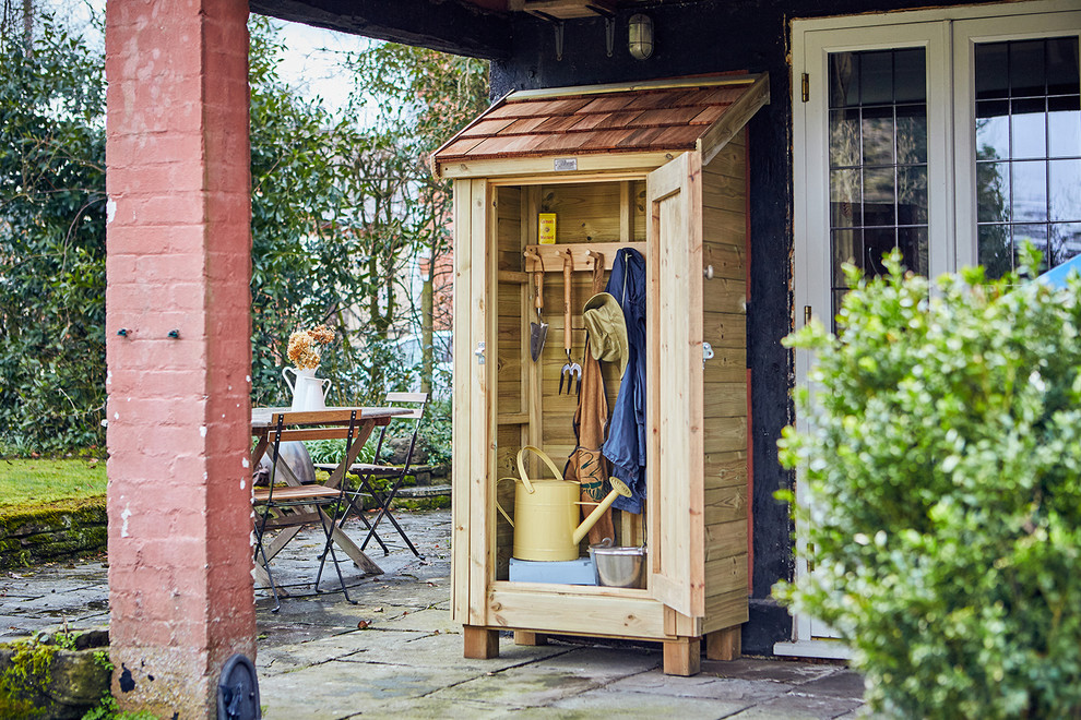 Small traditional garden shed in West Midlands.