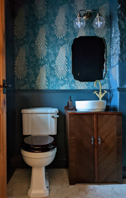 Luxury Cottage Bathroom rustikt-lille-badevaerelse