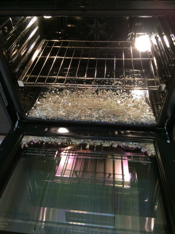Bosch oven door glass shattered during self clean