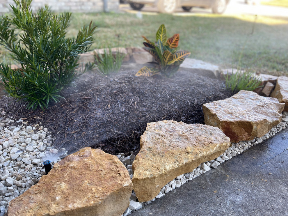 Inspiration for a rustic home design remodel in Houston
