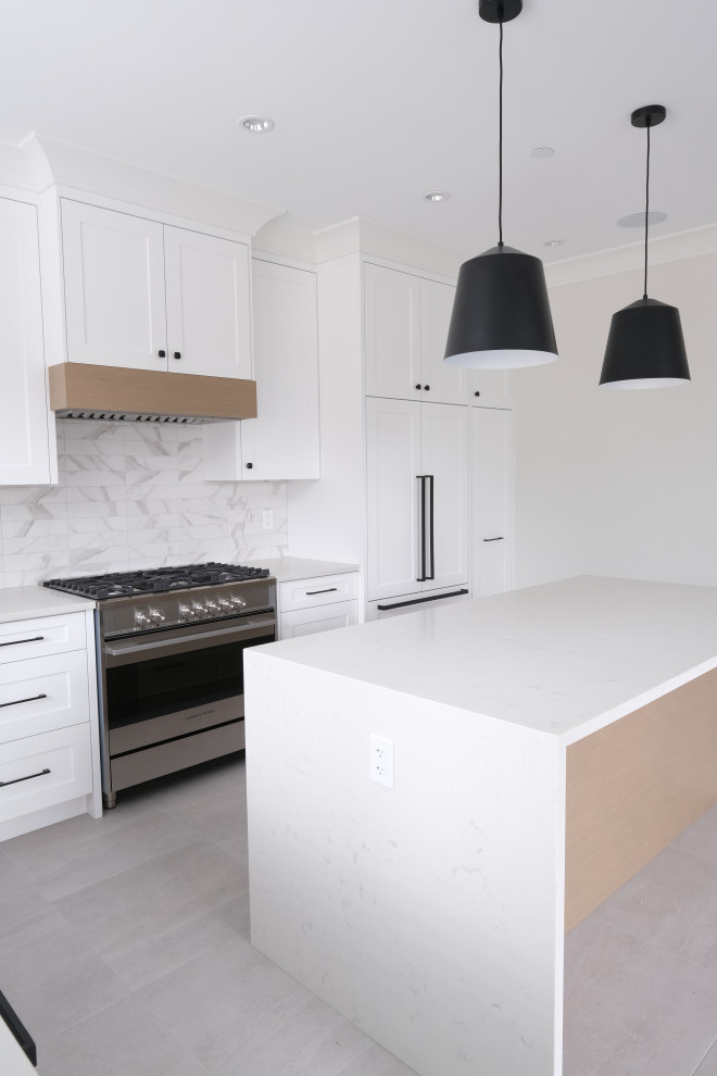Inspiration for a transitional kitchen remodel in Vancouver