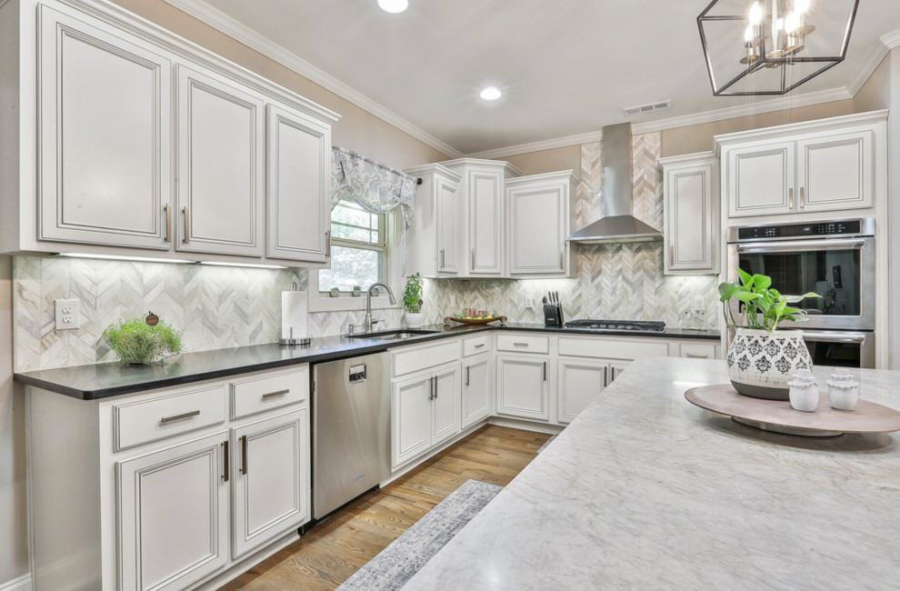 Wanda Aldinger's Beautiful New Kitchen