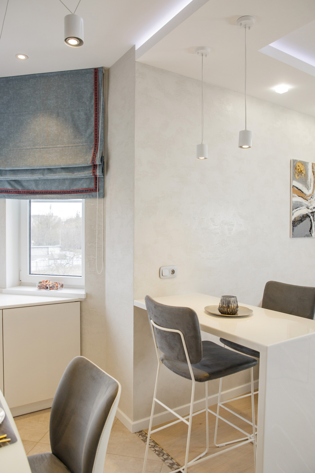 Двухэтажная квартира с мансардным потолком