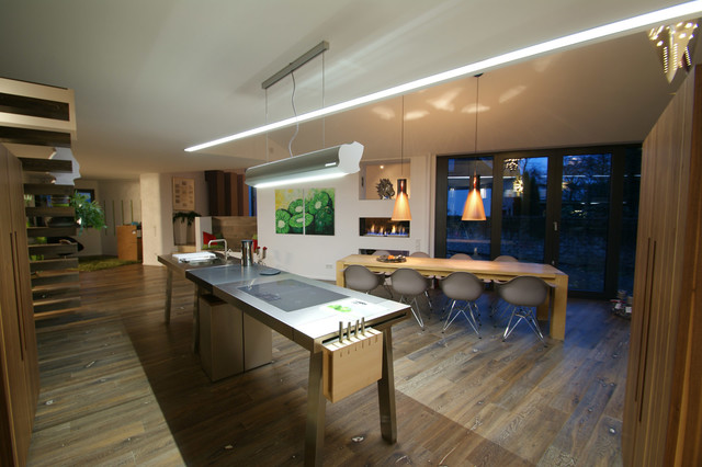 Private Wohnbauprojekte contemporary-vardagsrum