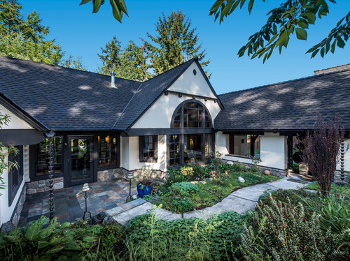 A Pacific Northwest arts and crafts style home.