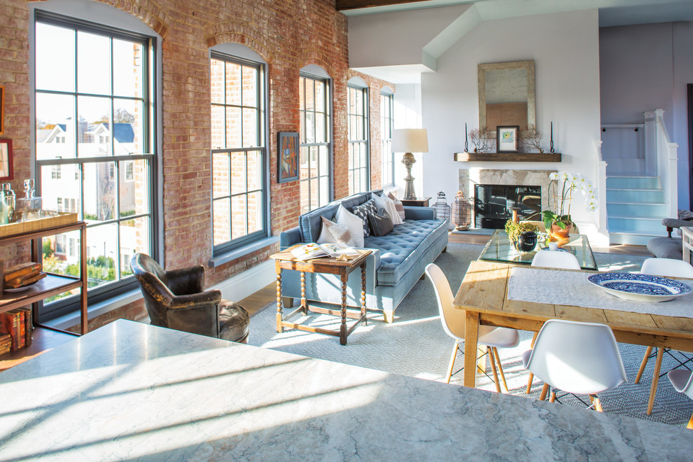 Trendy home design photo in Bridgeport