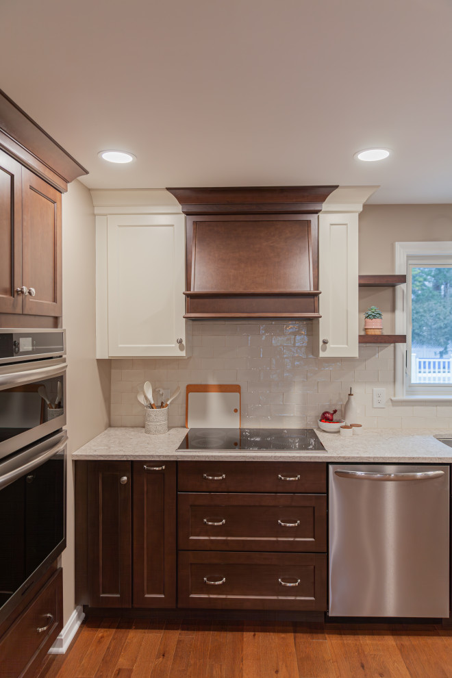 Kitchen - transitional kitchen idea