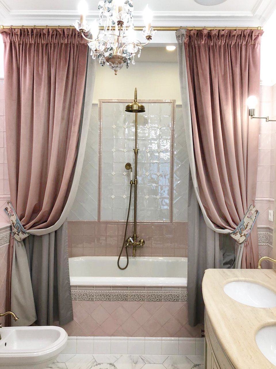 квартира в французском стиле в процессе декорирования