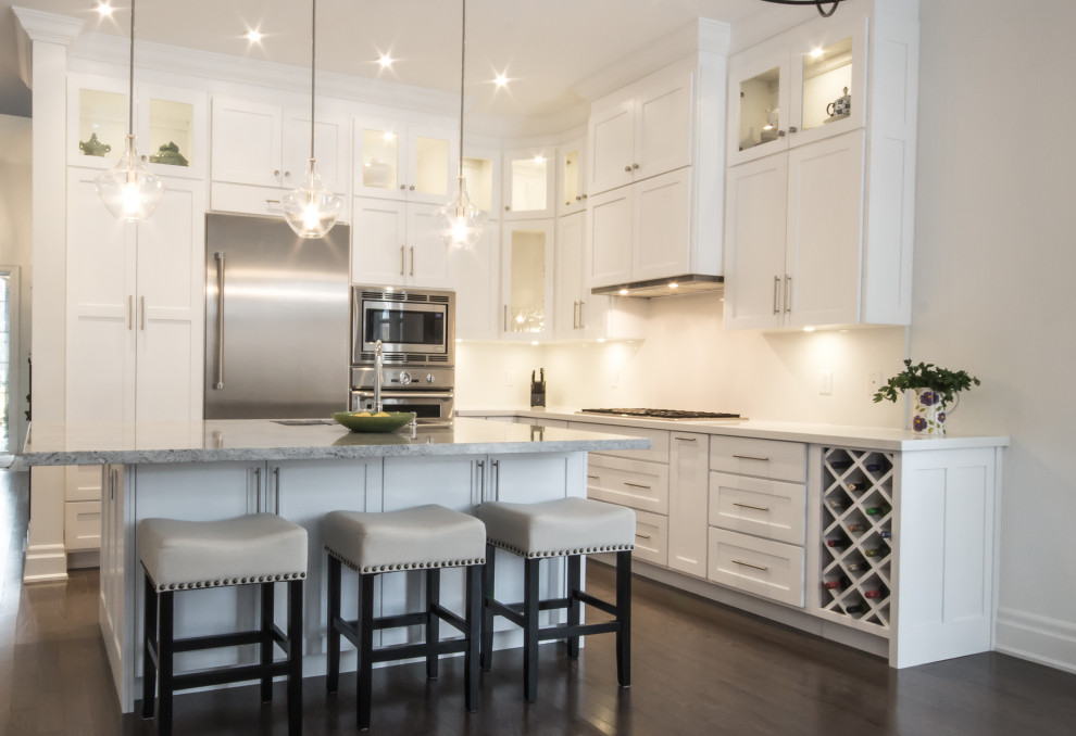 Inspiration for a transitional kitchen remodel in Toronto