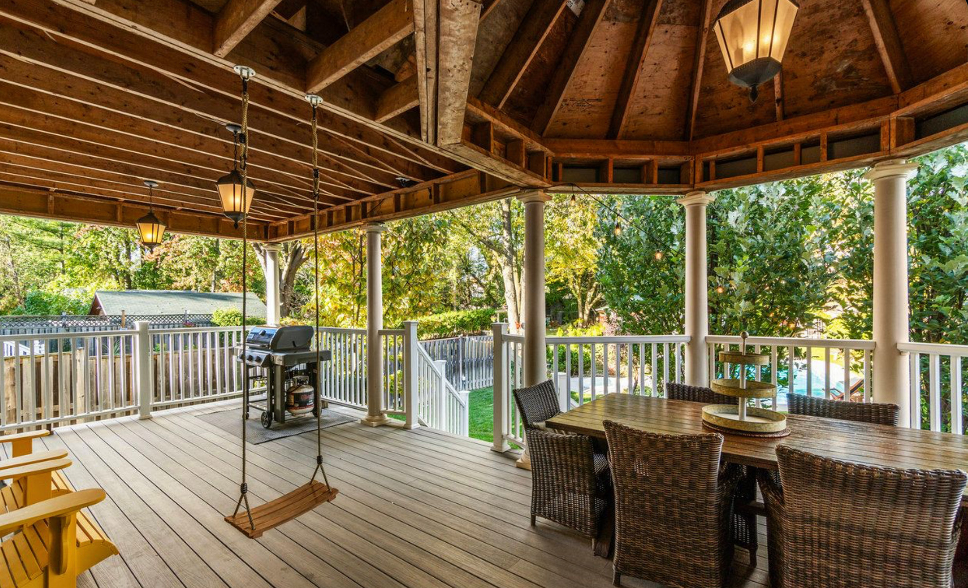 Outside dining lounge porch