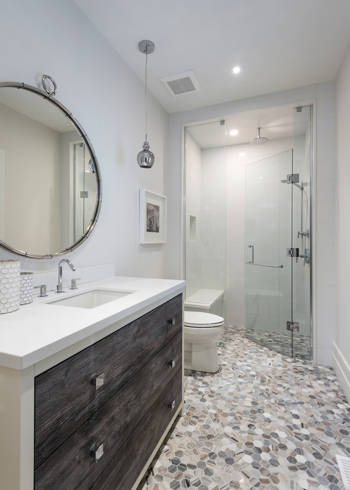 Design ideas for a transitional bathroom in Toronto.