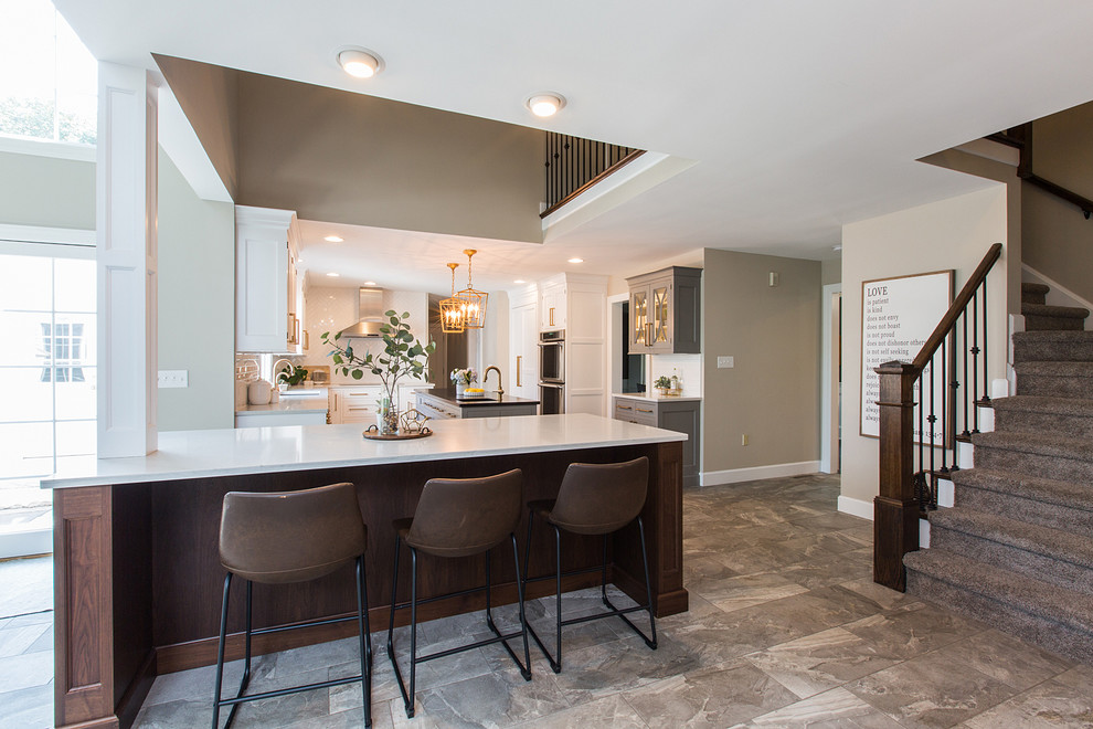 Home design - transitional home design idea