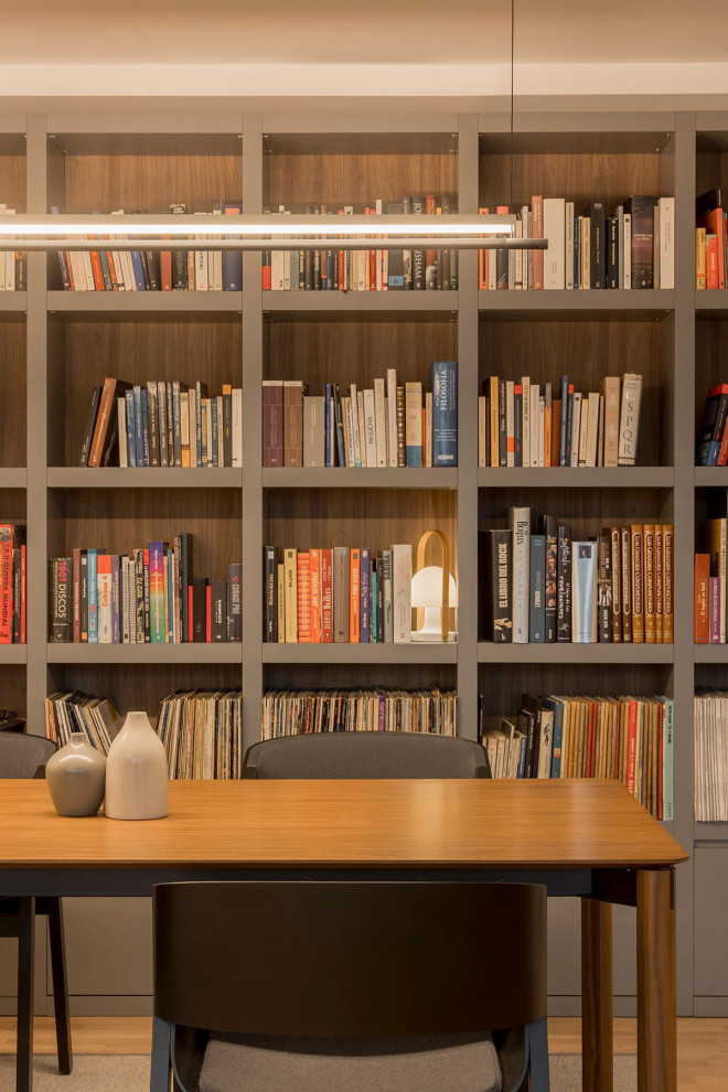 Exemple d'une salle à manger chic.