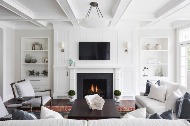 Minnetonka Beach House | Custom Home bord-de-mer-salon