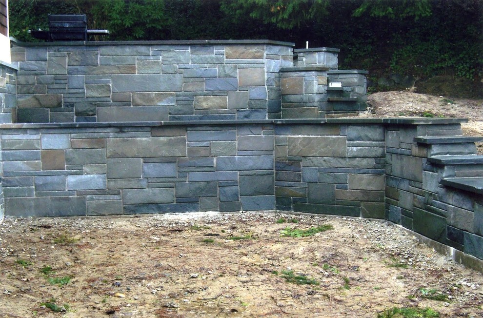 Inspiration for an eclectic landscaping in Seattle.