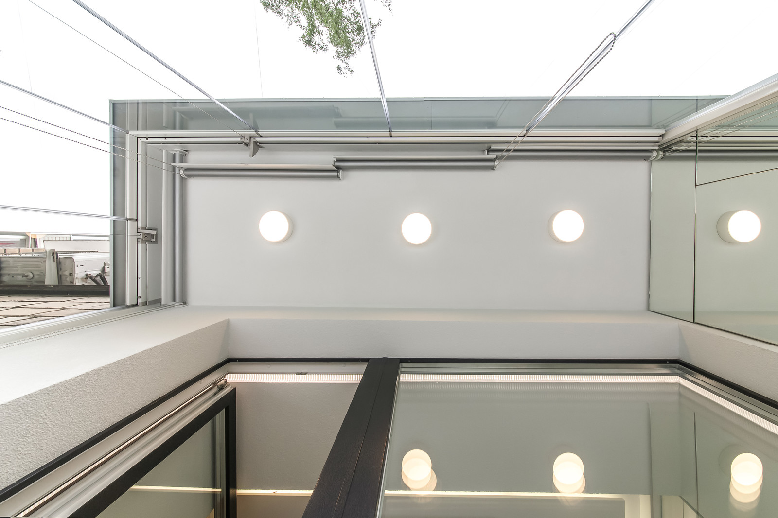 Прозрачная гостиная