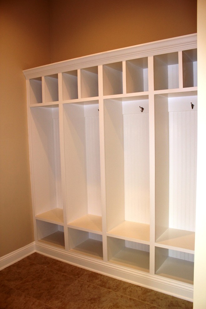 Inspiration for a transitional home design remodel in Jacksonville