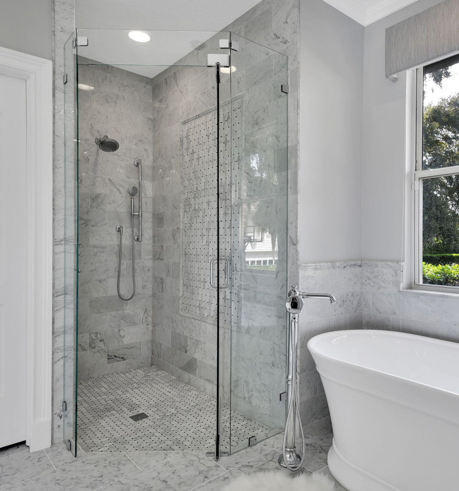 Bathroom - transitional bathroom idea in Jacksonville