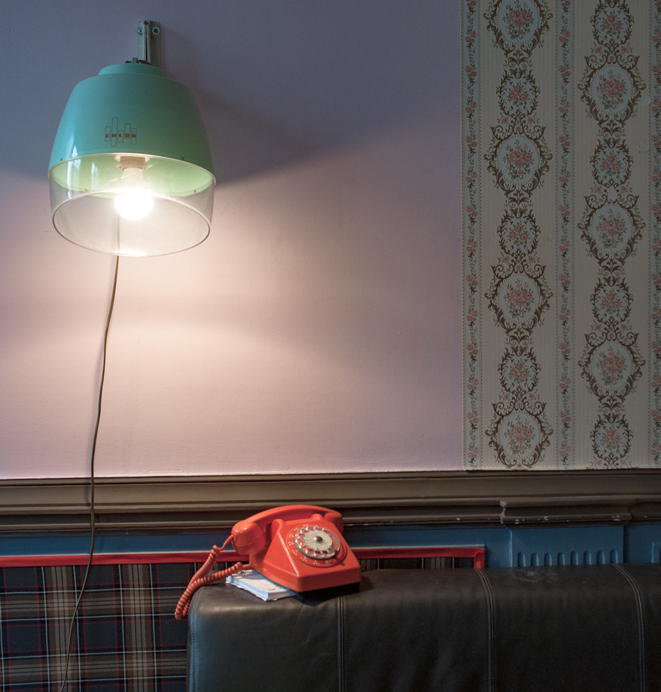 Aménagement d'une salle de séjour rétro.