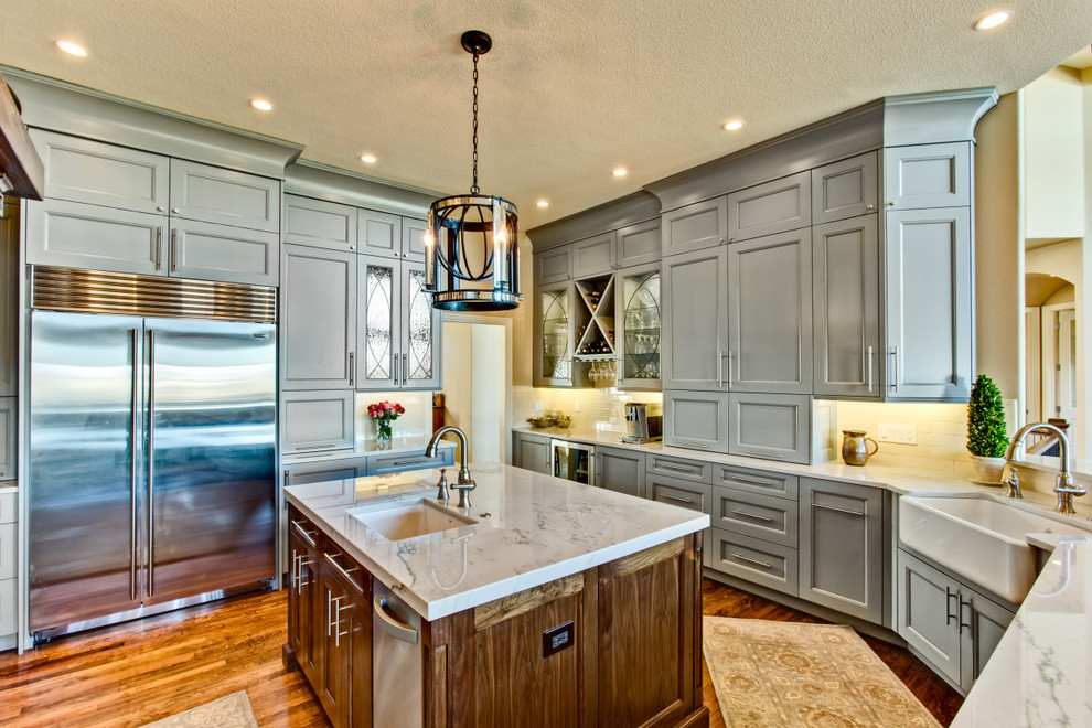 Transitional kitchen photo in Denver