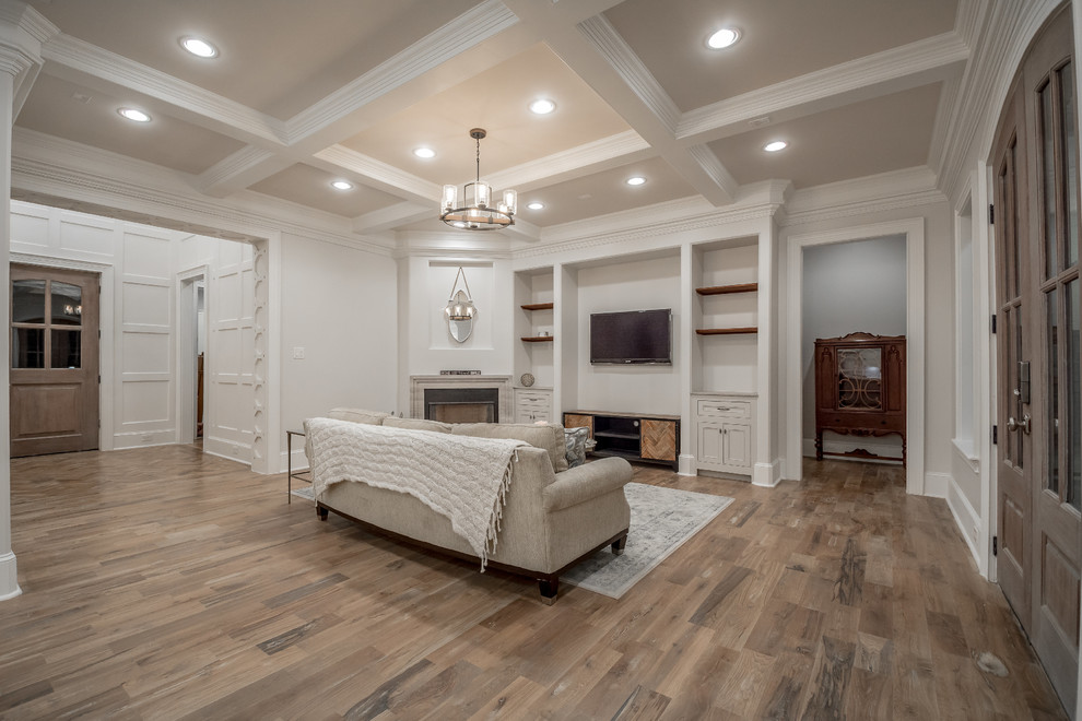 Home design - transitional home design idea