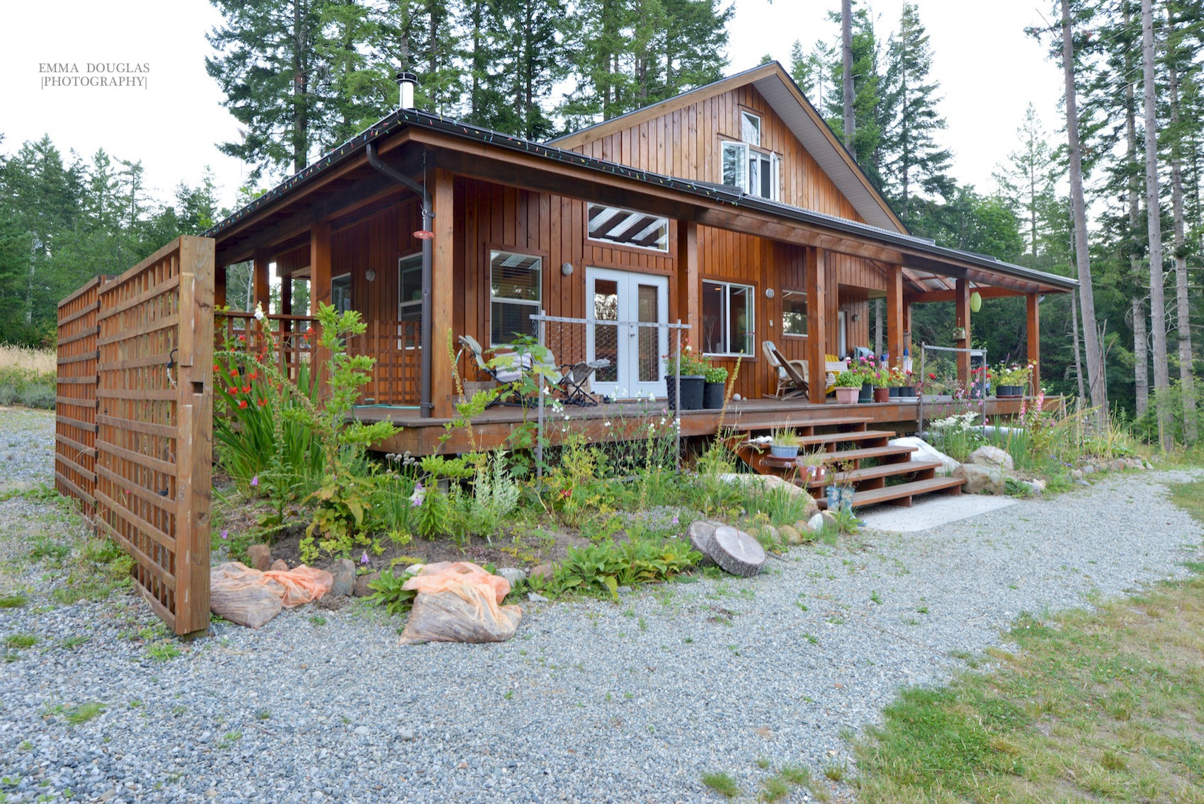 Quadra Island Hope Spring Rd. Cabin