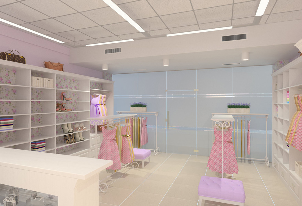 Интерьер шоурума женской одежды Room-Room, в ТЦ CITY HALL