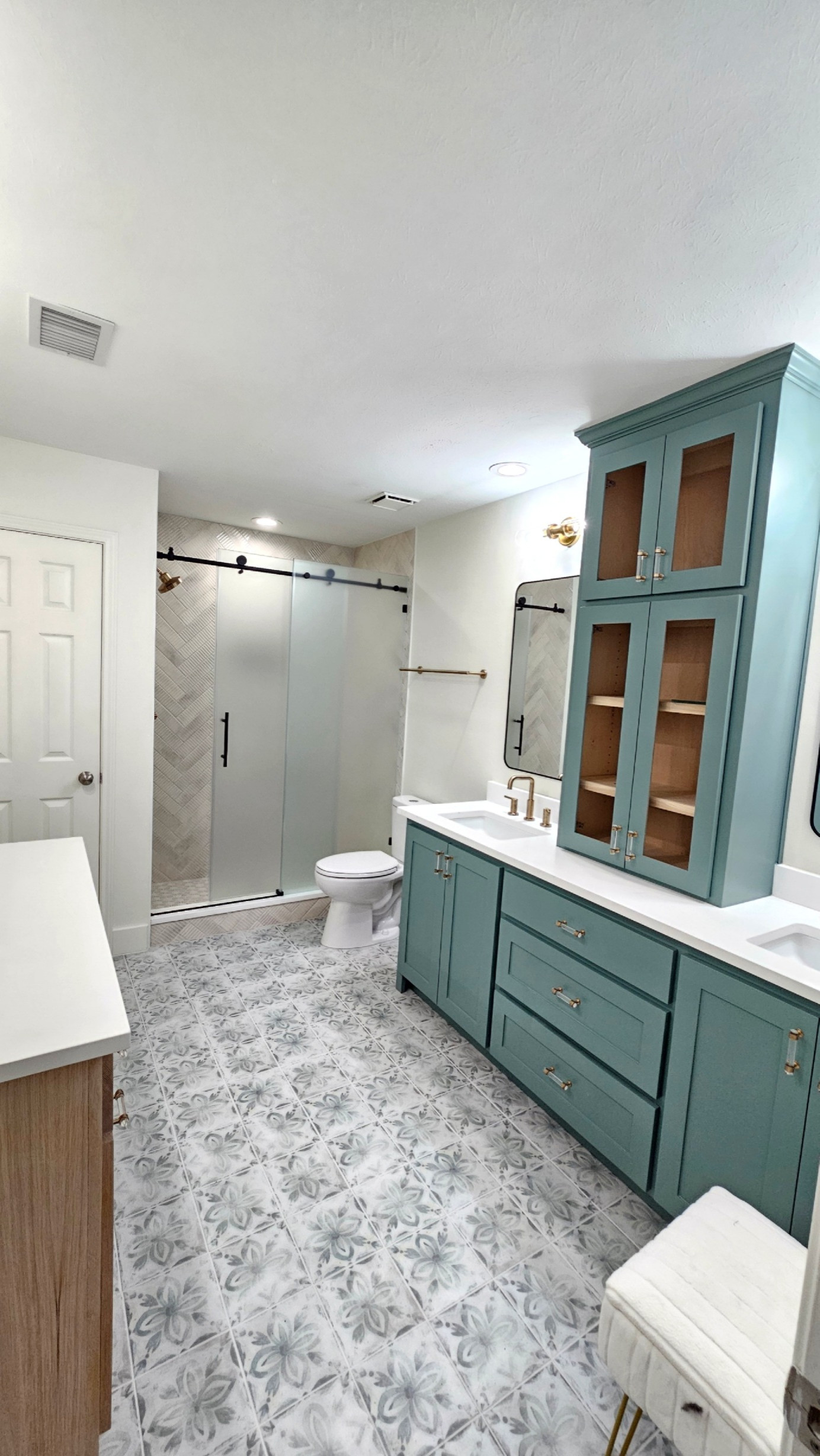 Corinth, TX - Guest Bathroom Remodeling