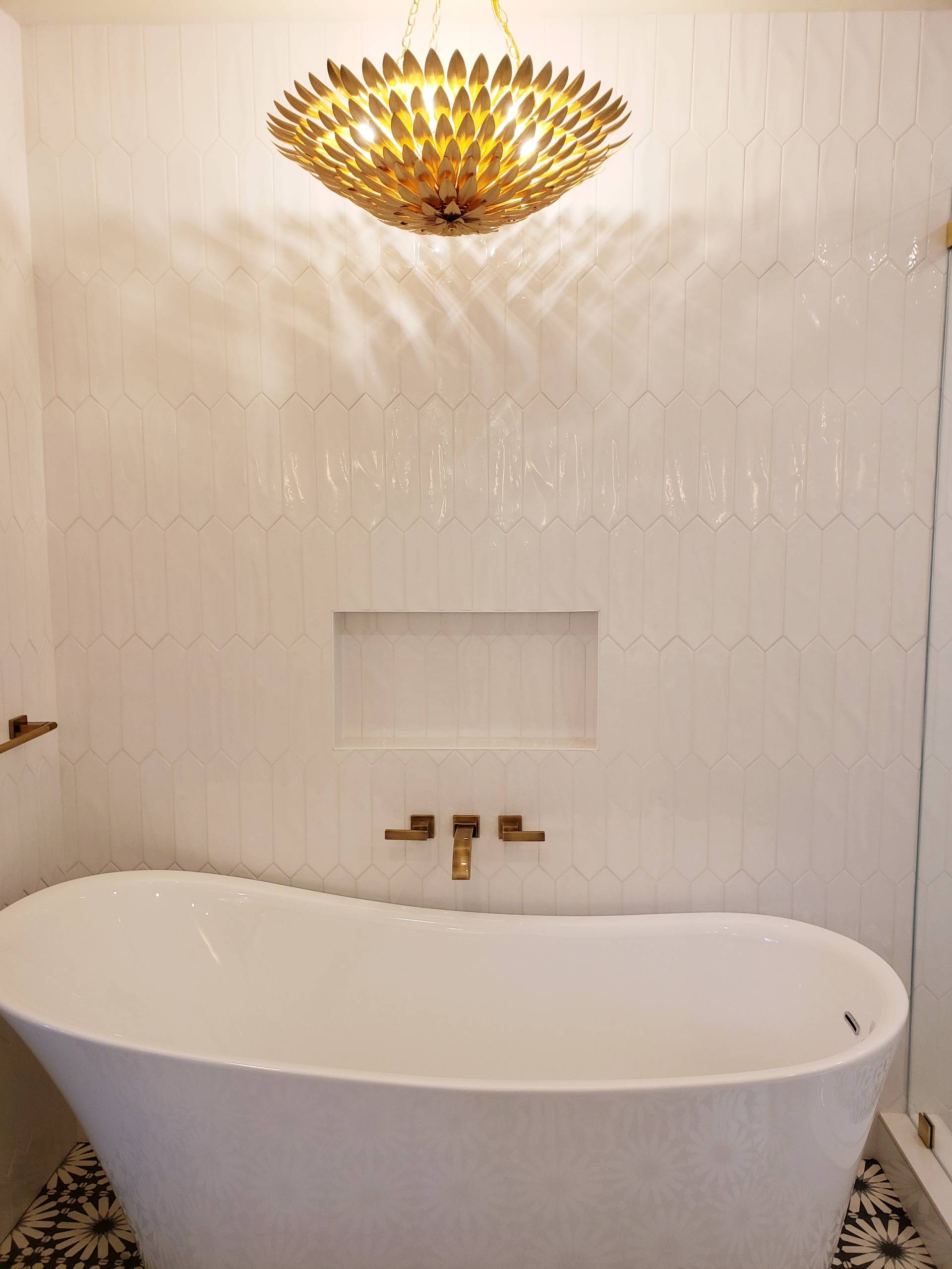 Sherman Oaks Modern bathroom