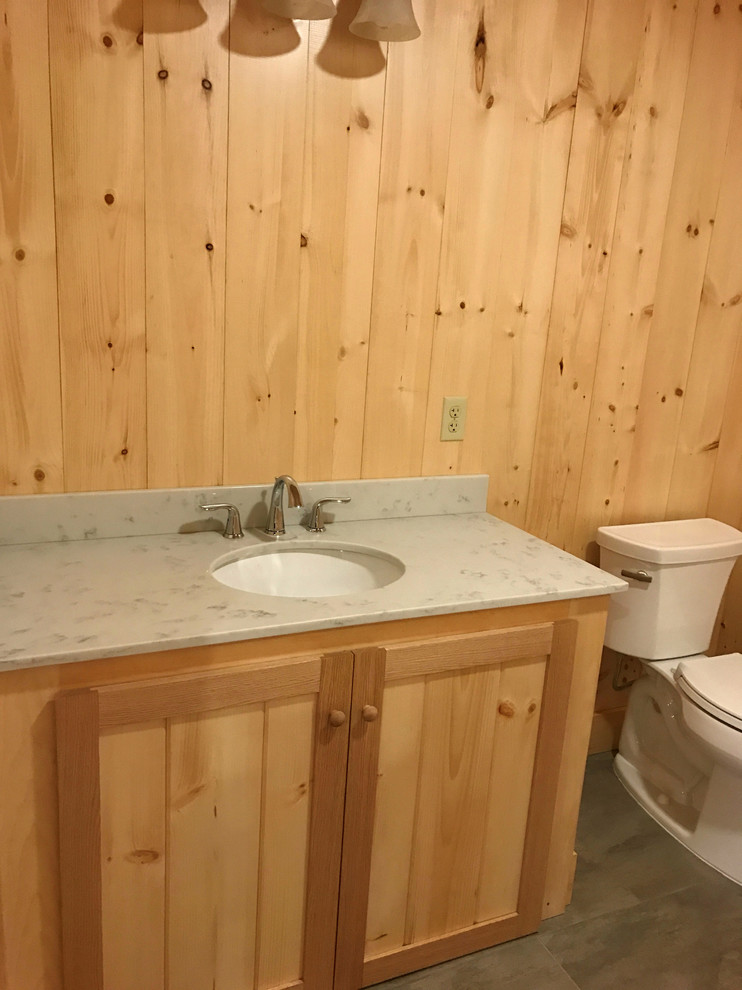 Example of a mountain style bathroom design in Boston