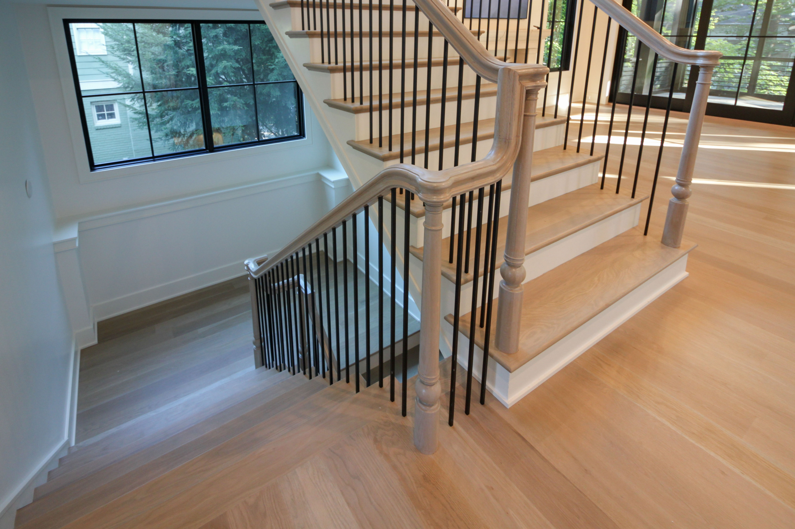 93_Captivating Light Wood Railing System with Black Spindles, Arlington VA 22207