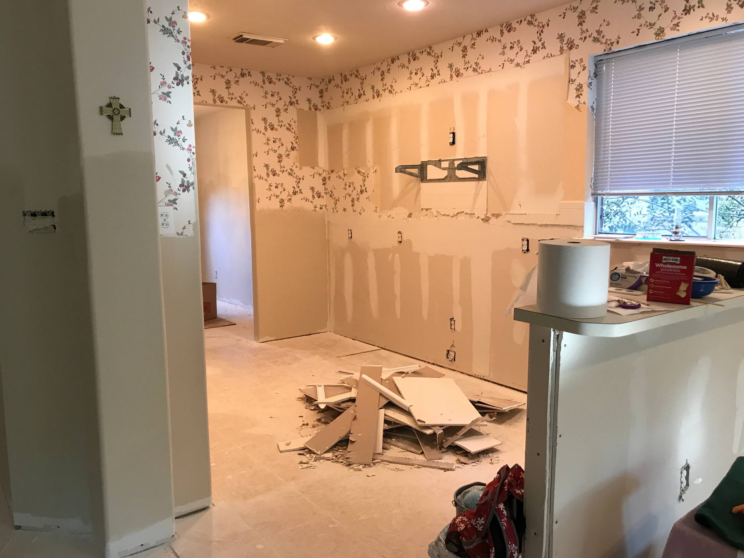 Kitchen (before)