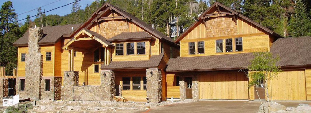 221 Forest Dr - Custom Partial-timber Frame Single-family home w/ ADU