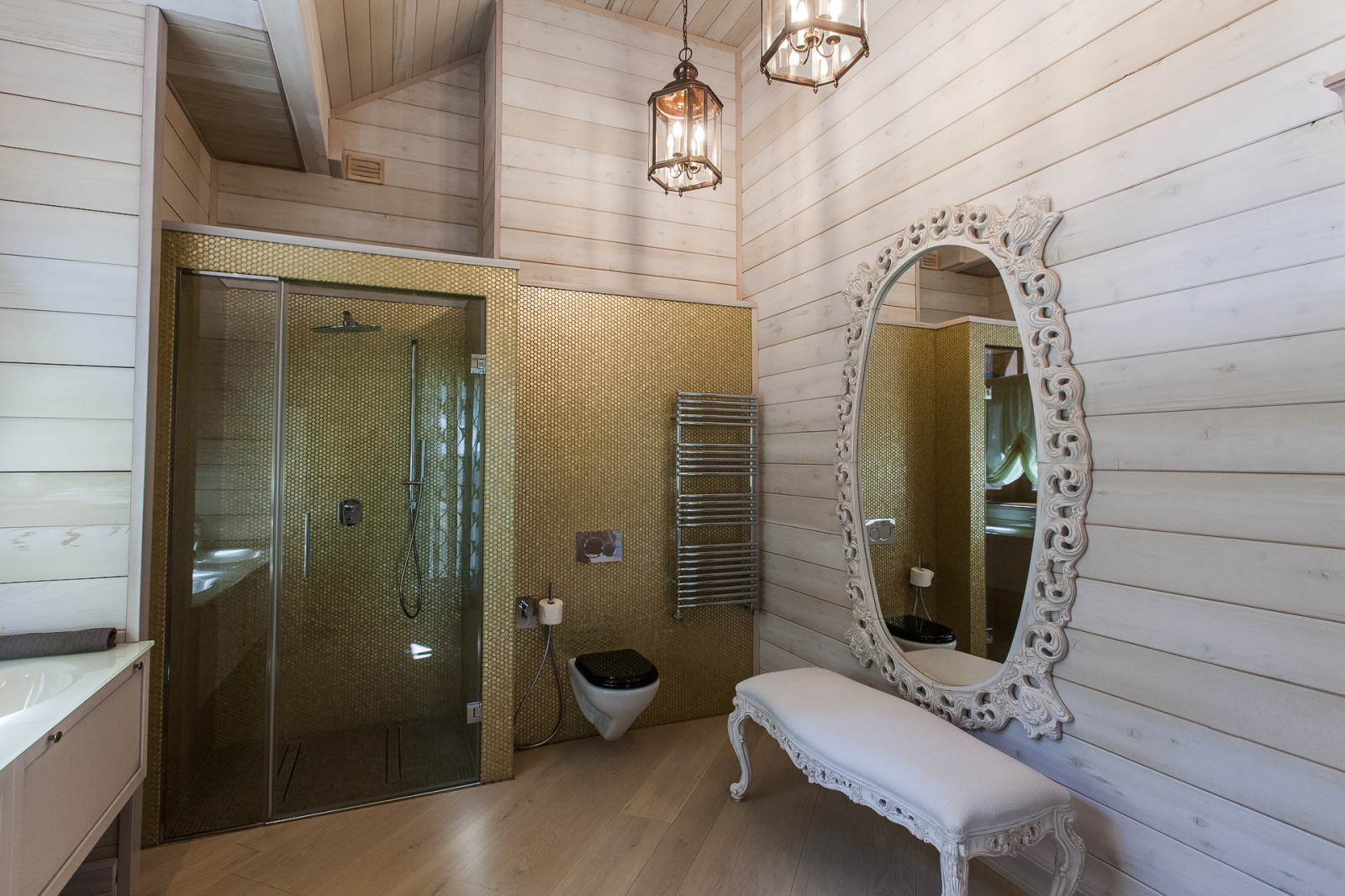 Дом на озере