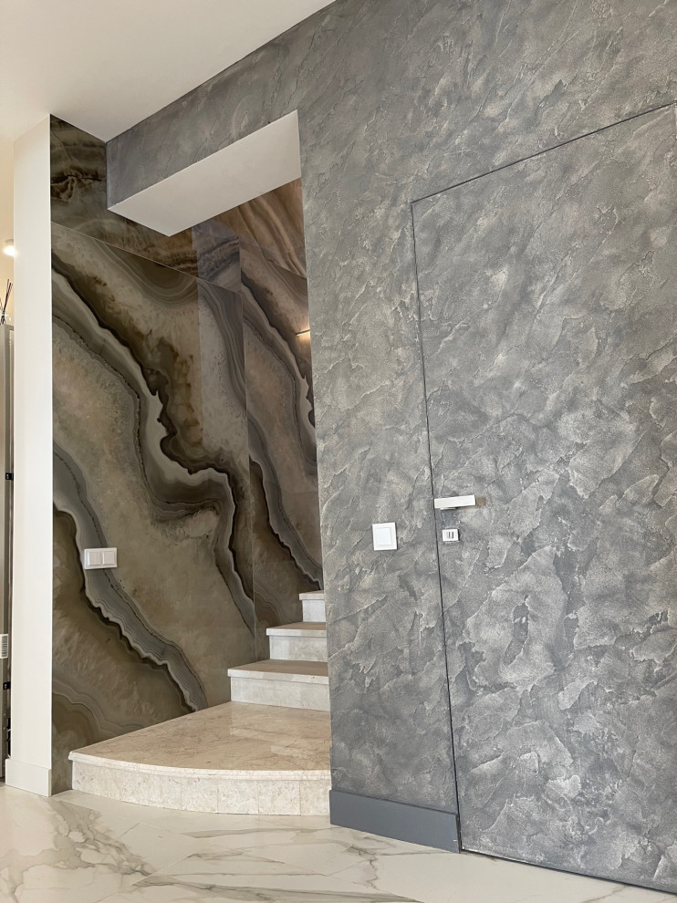 Лестница в жилом доме в г. Геленджике