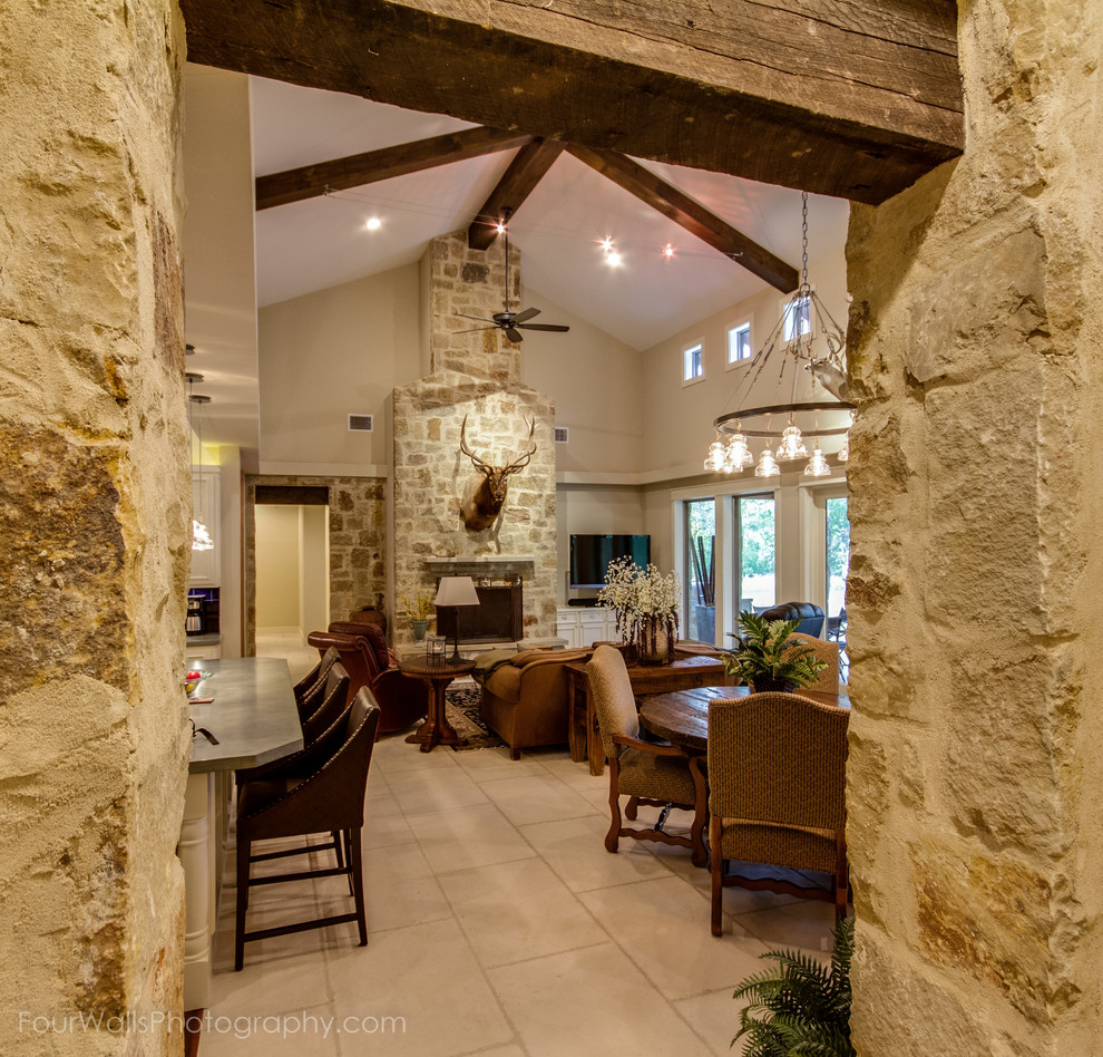 Country family room in Austin.