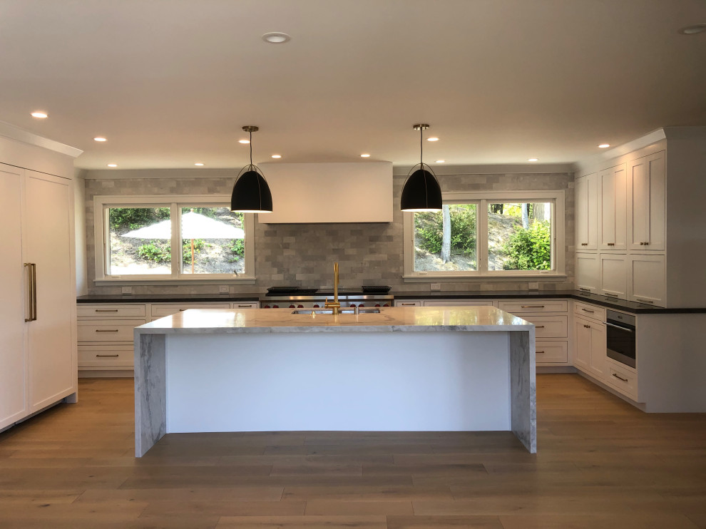 Example of a transitional kitchen design in San Francisco