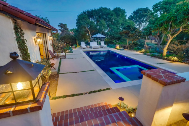 Loma Portal_Pool House & Gym american-southwest-swimming-pool-and-hot-tub