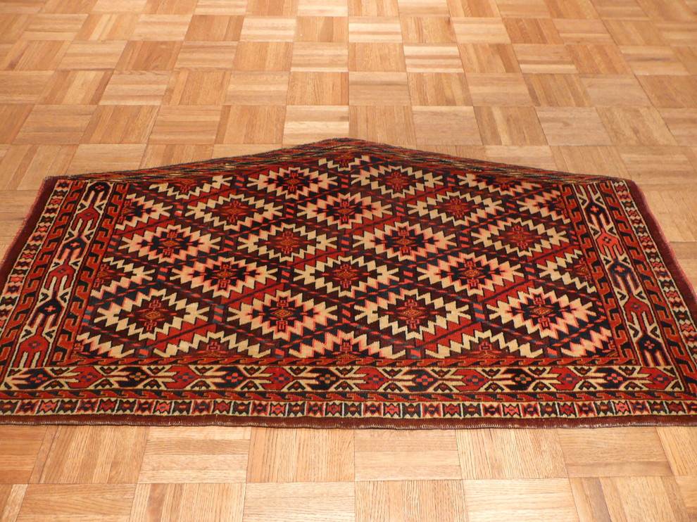 2'2x3'8 Antique Yamouth Rug