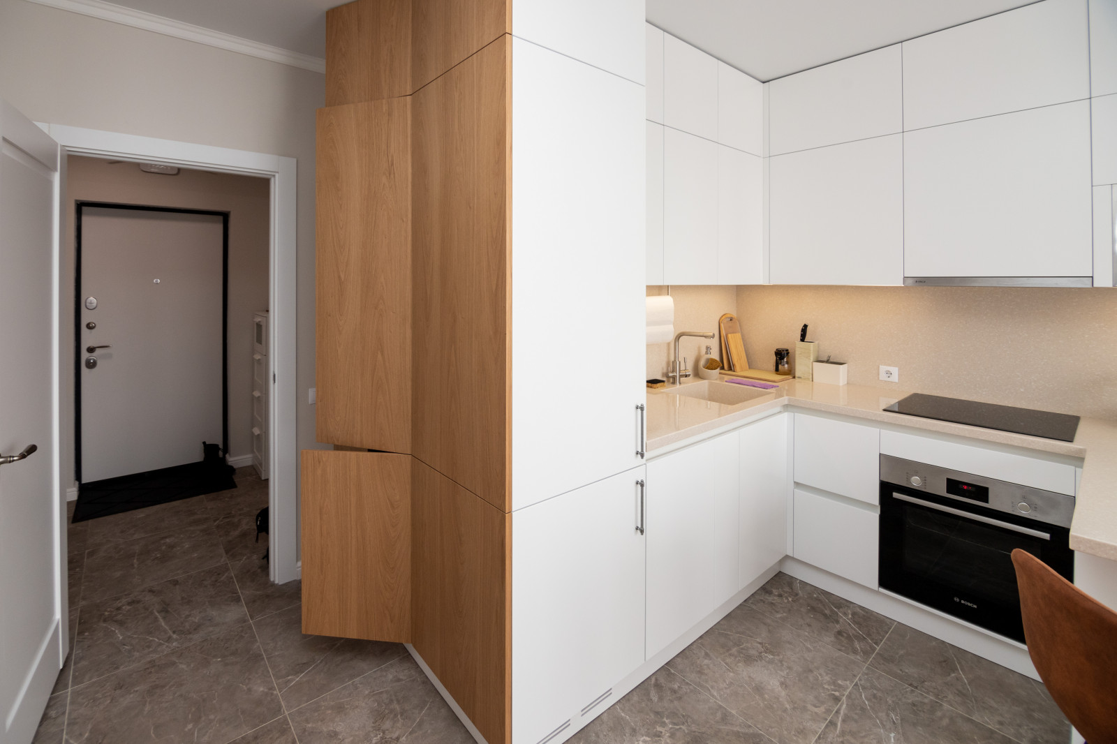 Современная кухня в минималистичном стиле