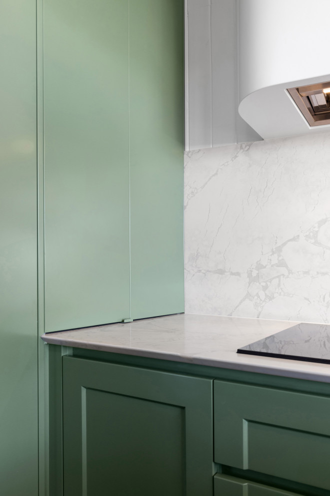 Midcentury kitchen in Brisbane.
