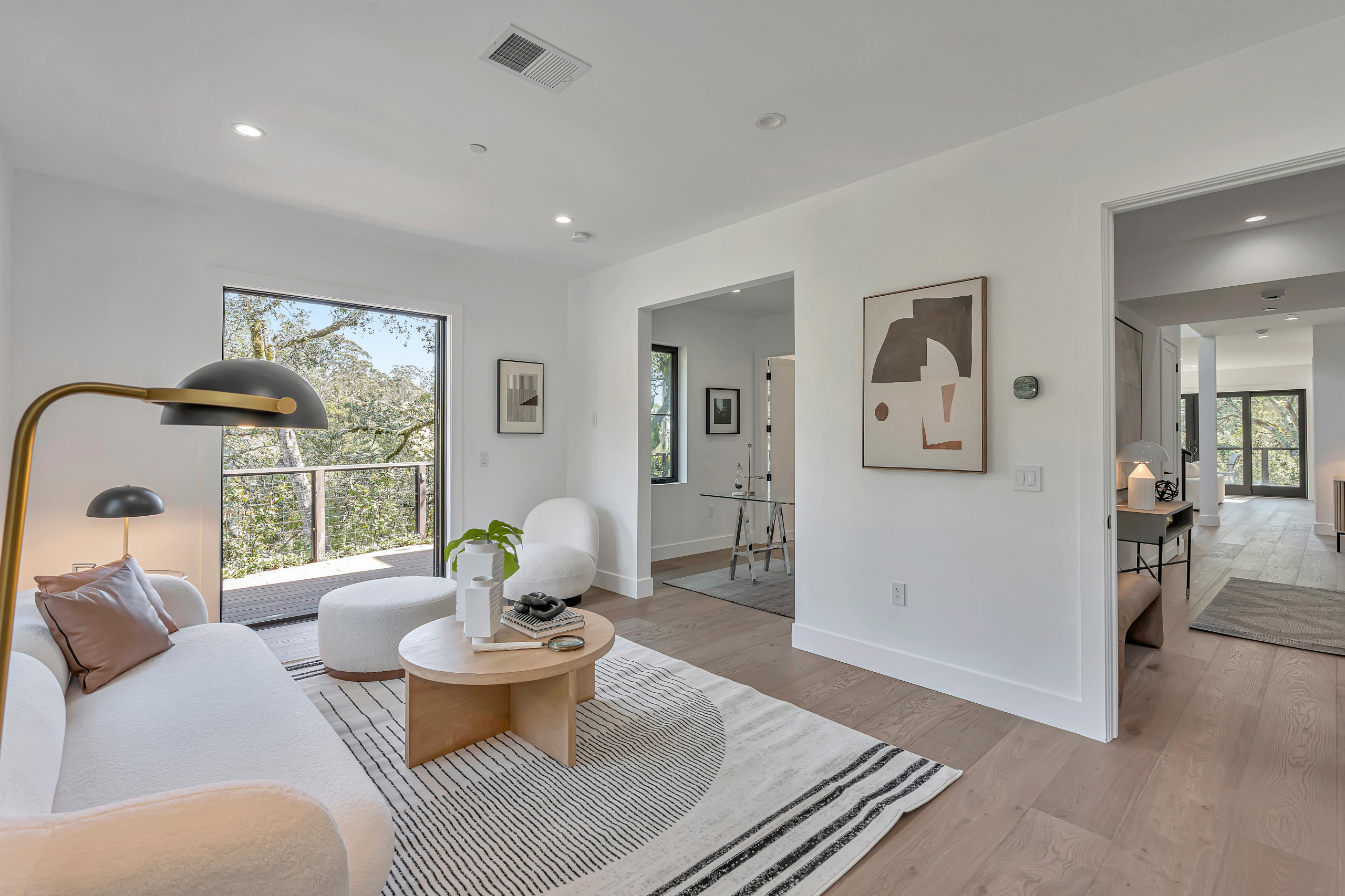 HOME STAGING