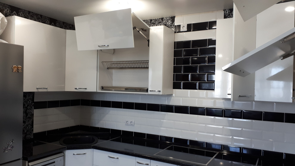 Кухонные гарнитуры