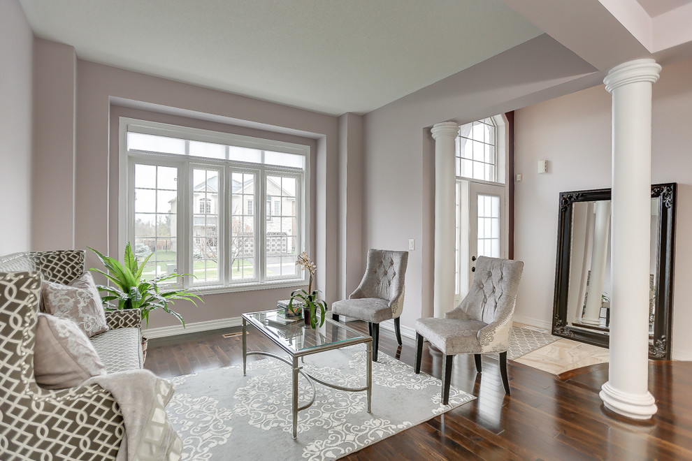 Transitional home design photo in Toronto